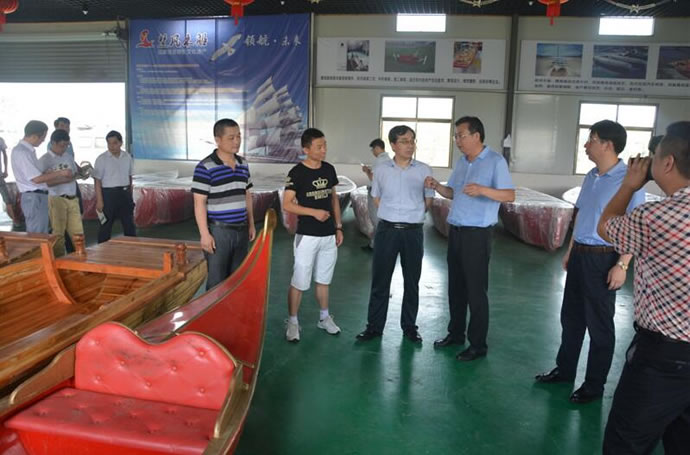 泰州副市長張余松調研我鎮電子商務發展情況