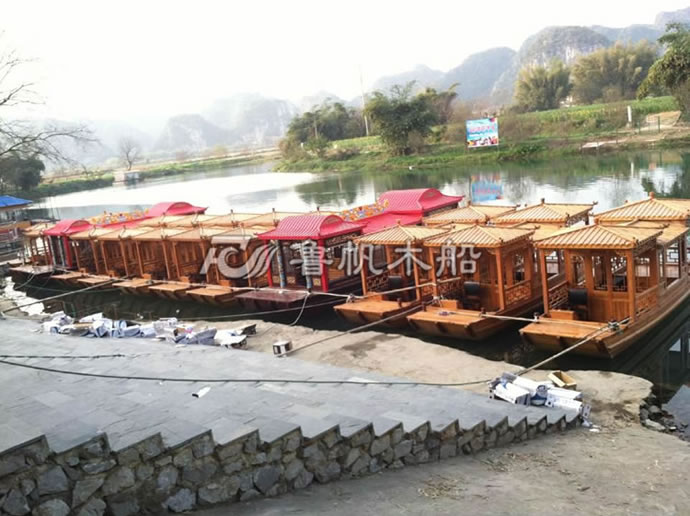 景區(qū)觀光游船